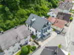 Titelbild - Neuwertige 3-Zimmer Erdgeschosswohnung! Stadtplatz nur 500 Meter entfernt!