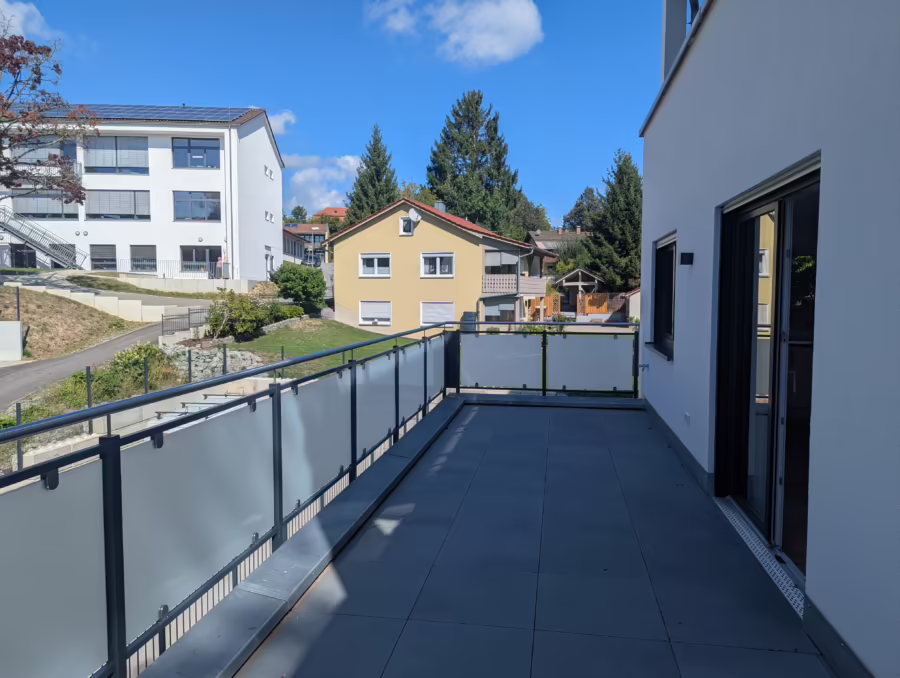 Wohltuende Wohnlage! Exklusive Neubauwohnung mit hochwertiger Ausstattung! - groĂźer Balkon (68448)