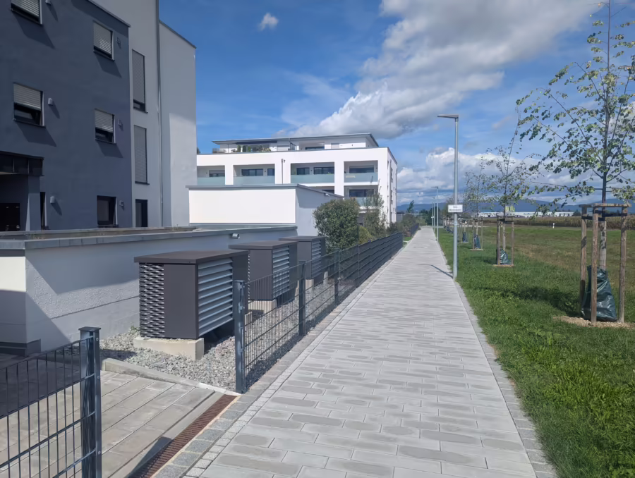 Ab sofort beziehbar! Moderne 2-Zimmer Erdgeschosswohnung (inkl. EBK) mit Terrasse - Immobilie (72214)