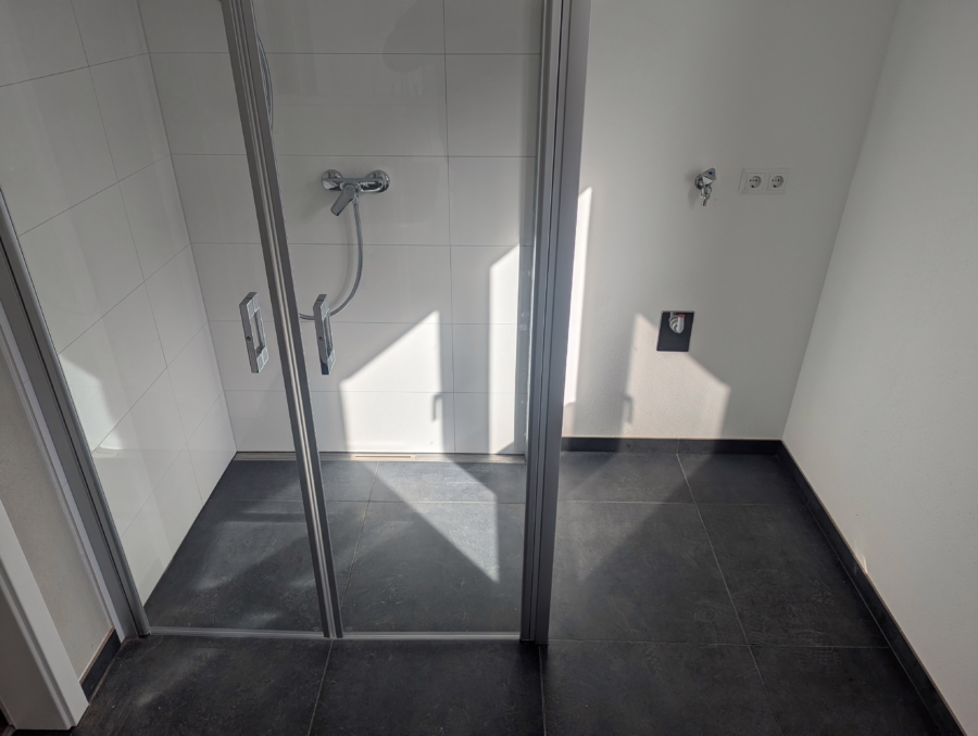 JETZT AFA 5% sichern! Neubauwohnung mit Aufzug im KFW 55 Stand! - Bad (61520)