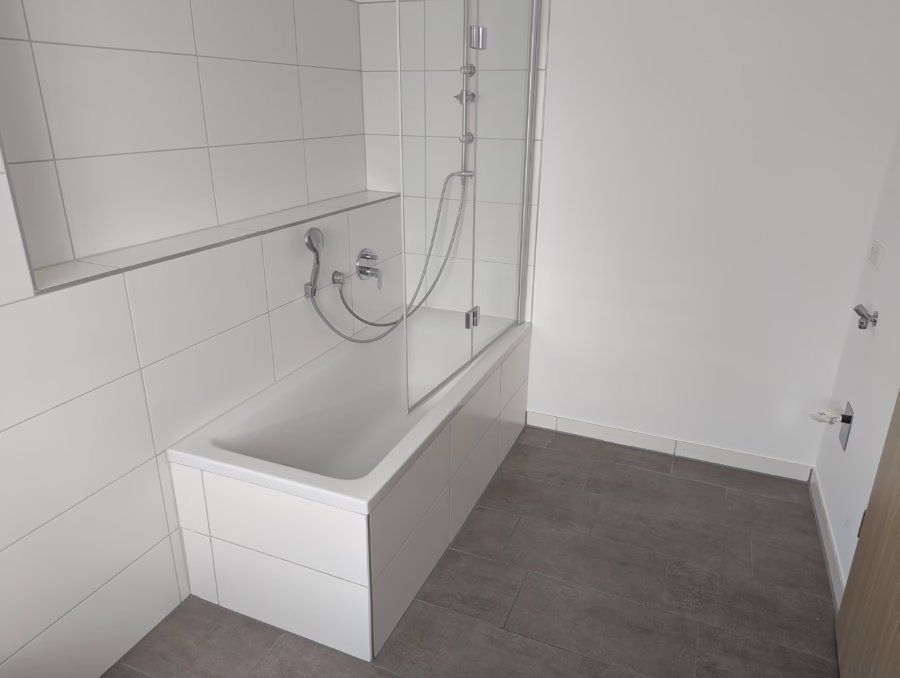 Modernes Mehrfamilienhaus mit 4 Wohneinheiten im Luftkurort Mitterfels ! - Immobilie (65425)