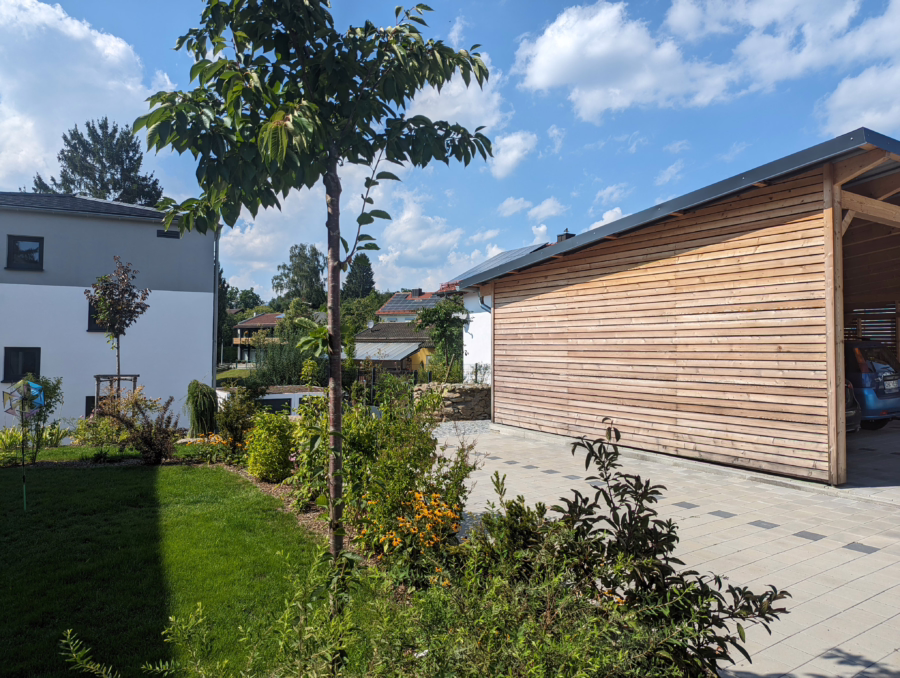 Übernahme zinsgünstiges Darlehen! Neuwertiges Mehrfamilienhaus mit 4 Wohneinheiten! - Bild (47882)