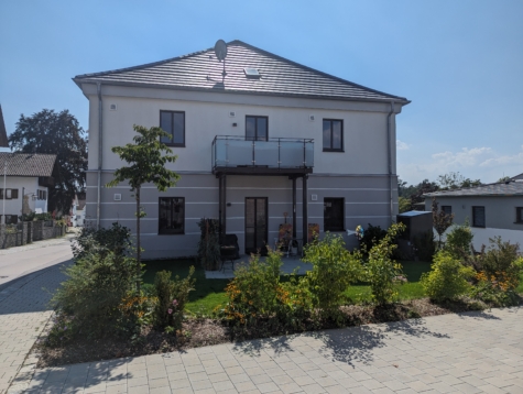 Übernahme zinsgünstiges Darlehen! Neuwertiges Mehrfamilienhaus mit 4 Wohneinheiten!, 94360 Mitterfels, Mehrfamilienhaus