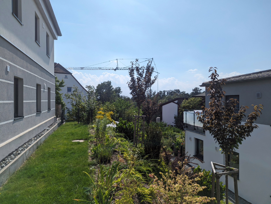 Übernahme zinsgünstiges Darlehen! Neuwertiges Mehrfamilienhaus mit 4 Wohneinheiten! - Bild (47883)