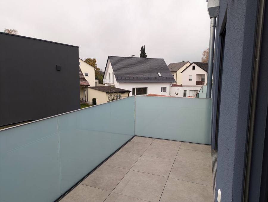 2-Zimmer Wohnung mit großem Balkon und Aufzug! - Bild (59787)