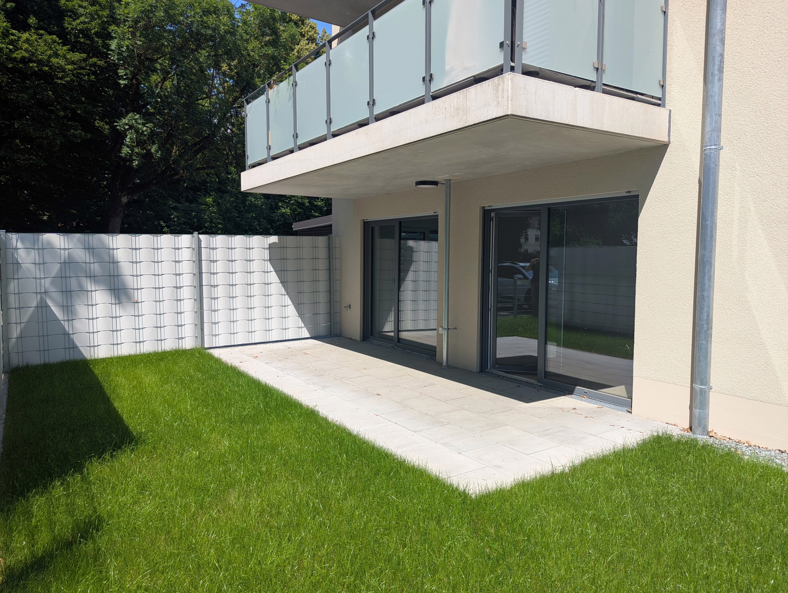 Terrasse mit Garten