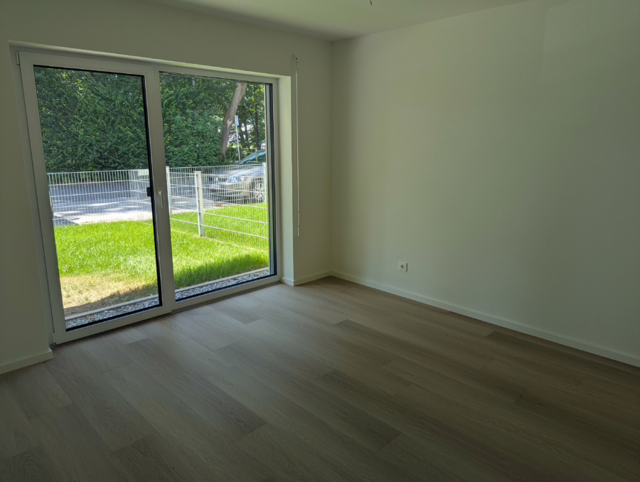 Neubauwohnung mit Garten und Einbauküche nahe der Innenstadt! - Schlafzimmer (62522)
