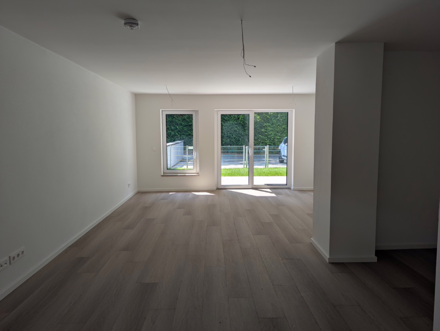 Neubauwohnung mit Garten und Einbauküche nahe der Innenstadt! - Wohnen/Essen/Kochen (62518)