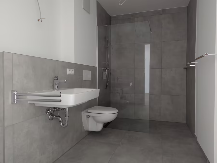 Neubauprojekt ! Zentrumsnahe und moderne 3-Zimmer Gartenwohnung! - Bad (65974)