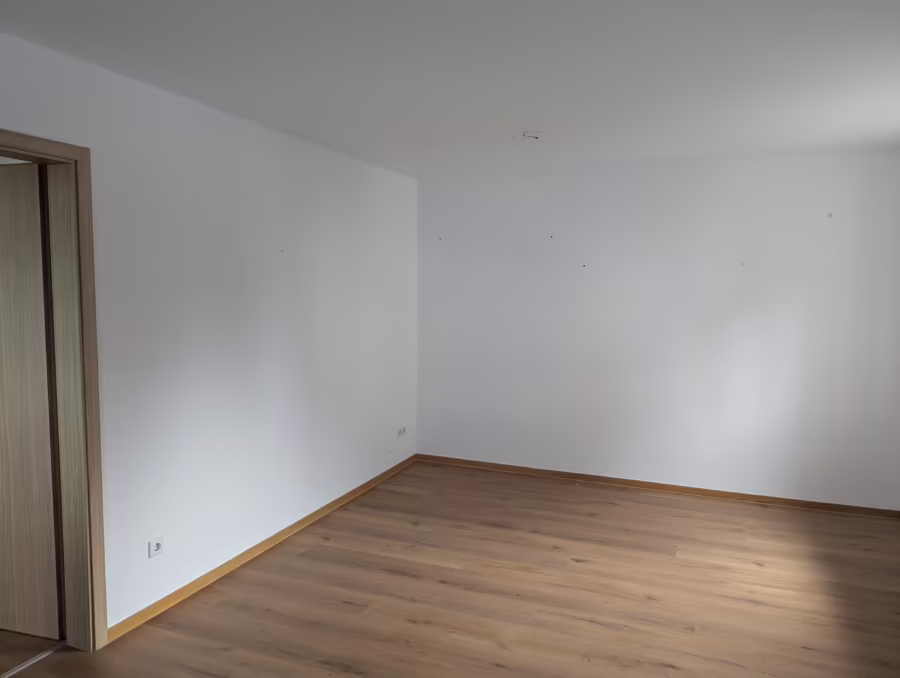 Ab sofort bezugsfertig – Moderne 2 Zimmer Wohnung mit SĂĽd Balkon im Luftkurort Mitterfels - Wohnzimmer (66946)