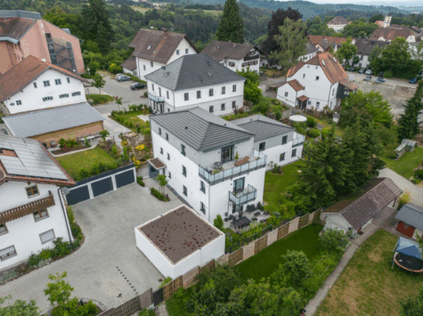 Übernahme zinsgünstiges Darlehen! Neuwertiges Mehrfamilienhaus mit 5 Wohneinheiten!, 94360 Mitterfels, Mehrfamilienhaus