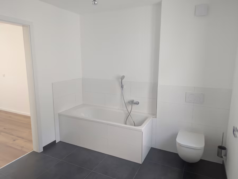 JETZT AFA 5% sichern! Neubauwohnung mit Aufzug und groĂźer Dachterrasse! - . (68807)