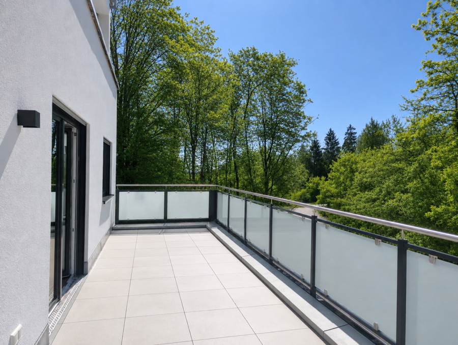 JETZT AFA 5% sichern! Neubauwohnung mit Aufzug im KFW 55 Stand! - Balkon (61855)