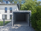 Garage - Neubau: Moderne Haushälfte mit 5 Zimmern, Garten und Terrasse