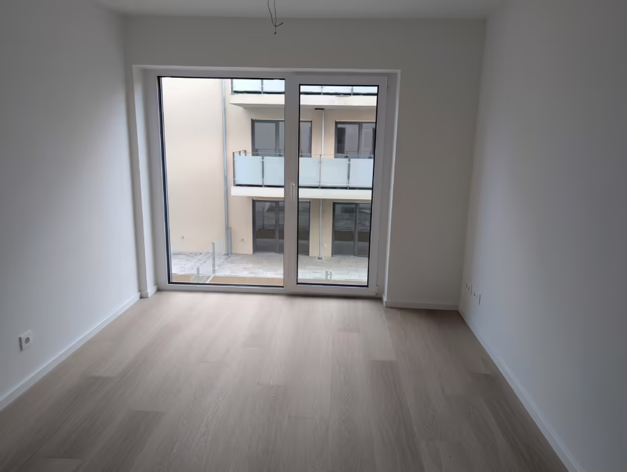Ab sofort bezugsfertig! Neubauwohnung mit Balkon in gefragter Lage naher der Innenstadt! - Zimmer (70465)
