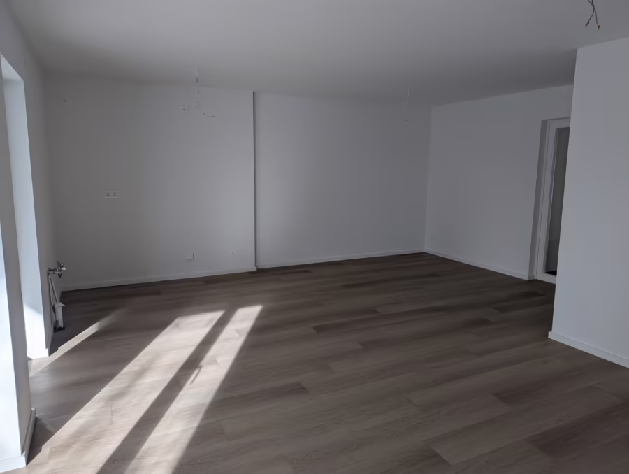 Ab sofort bezugsfertig! Neubauwohnung mit Balkon in gefragter Lage naher der Innenstadt! - Wohnen/Essen/Kochen (70463)