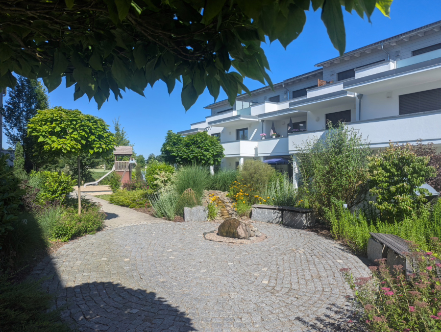 Wohltuende Umgebung! Penthouse Wohnung mit großer Dachterrasse! - . (63452)