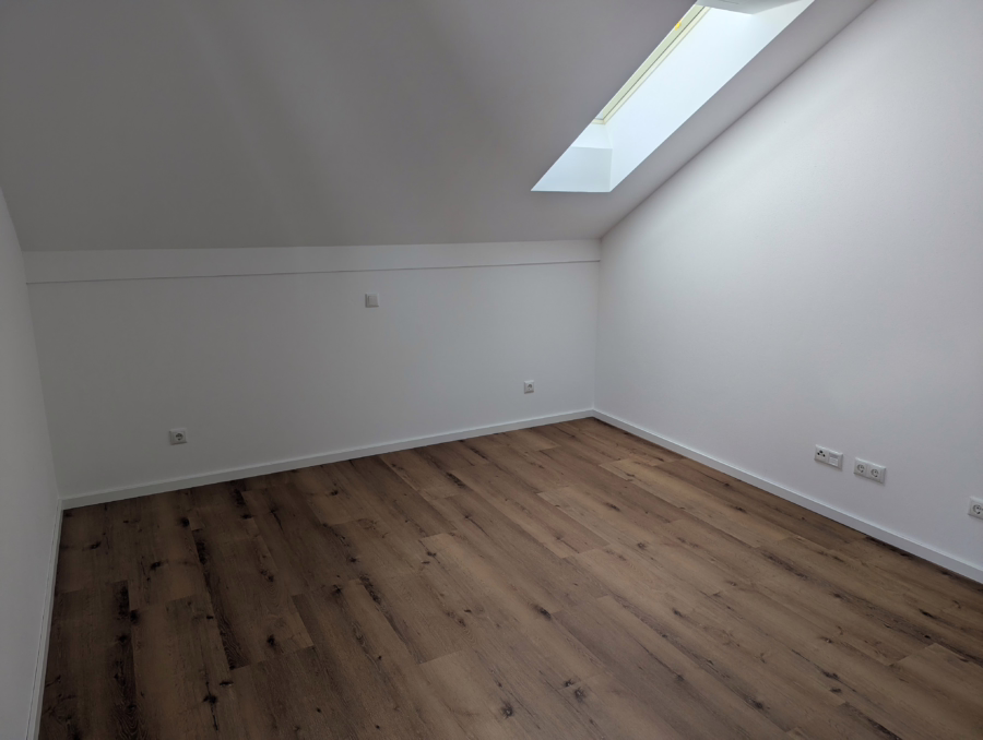 Neubauwohnung mit Aufzug und großer Terrasse! - Bild (51827)