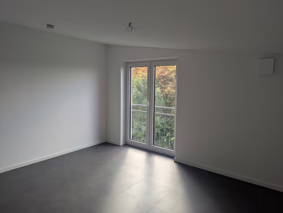 Moderne 3-Zimmer Wohnung mit groĂźem Balkon in ruhiger Lage! - Schlafzimmer (69638)