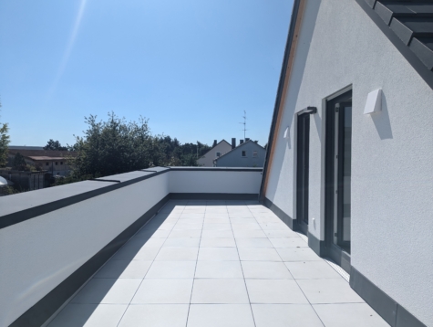 Neubau 3-Zimmer Penthouse mit Einbauküche und großer Dachterrasse!, 94315 Straubing, Etagenwohnung