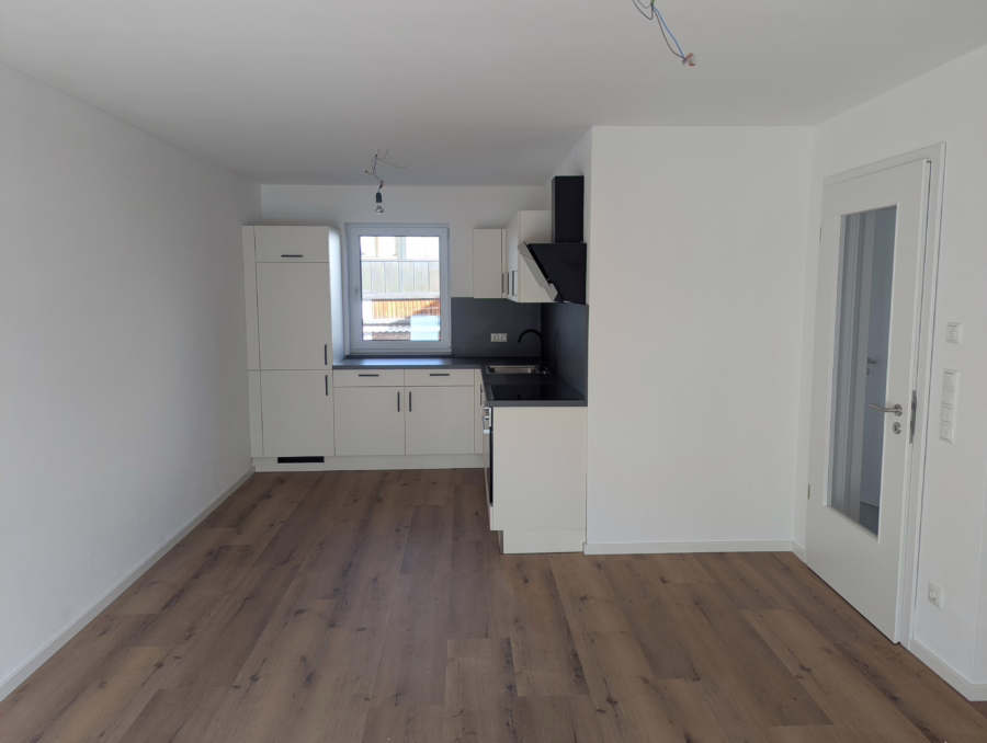 Neubauwohnung mit Aufzug und EBK im KFW 55 Stand! - Bild (51999)