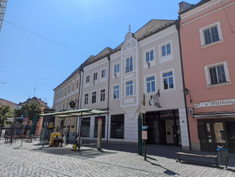 Moderne Bäcker/Café Filiale (erweiterbar auf ca. 571 m²) in sehr guter Innenstadtlage in Vilshofen - Immobilie (69391)
