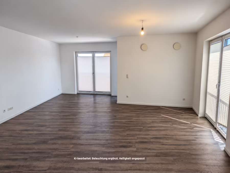 VON PRIVAT ! Neuwertige Wohnung mit zwei Balkone und Aufzug - Wohnzimmer (73179)