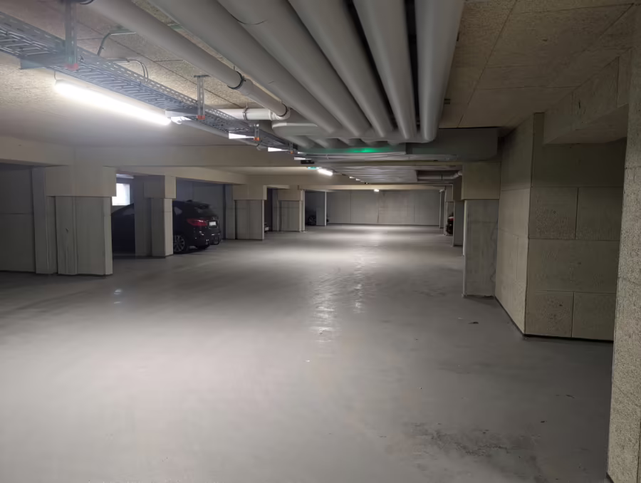 Moderne 2-Zimmer Erdgeschosswohnung (inkl. EBK) mit Terrasse und Garten! - Tiefgarage (69620)